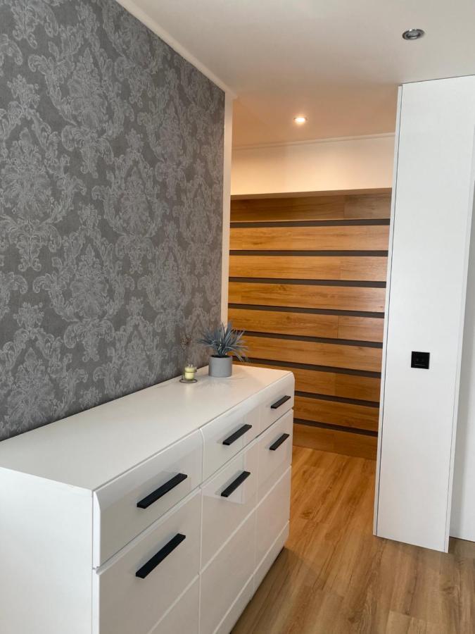Apartment Ariella ยูร์มาลา ภายนอก รูปภาพ