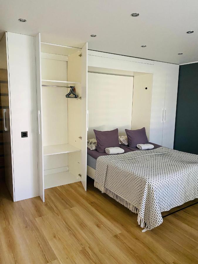 Apartment Ariella ยูร์มาลา ภายนอก รูปภาพ