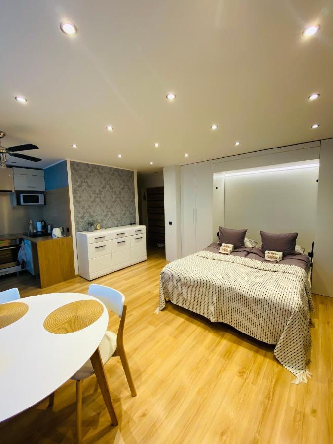 Apartment Ariella ยูร์มาลา ภายนอก รูปภาพ